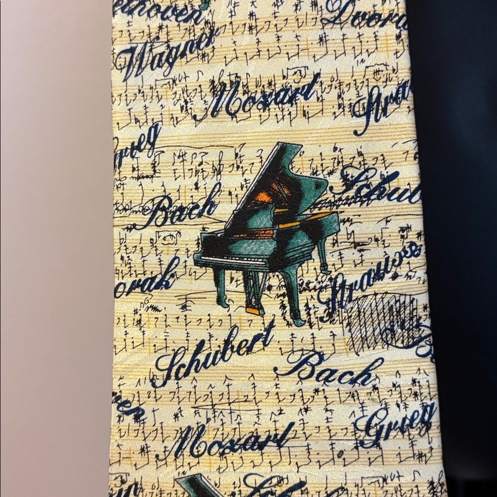 Museum Artifacts Music Masters by SNI Silk Cream Piano Composers Necktie Tie - Picture 8 of 12